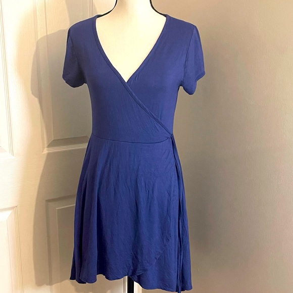 TMG Wrap Dress - Picture 1 of 4